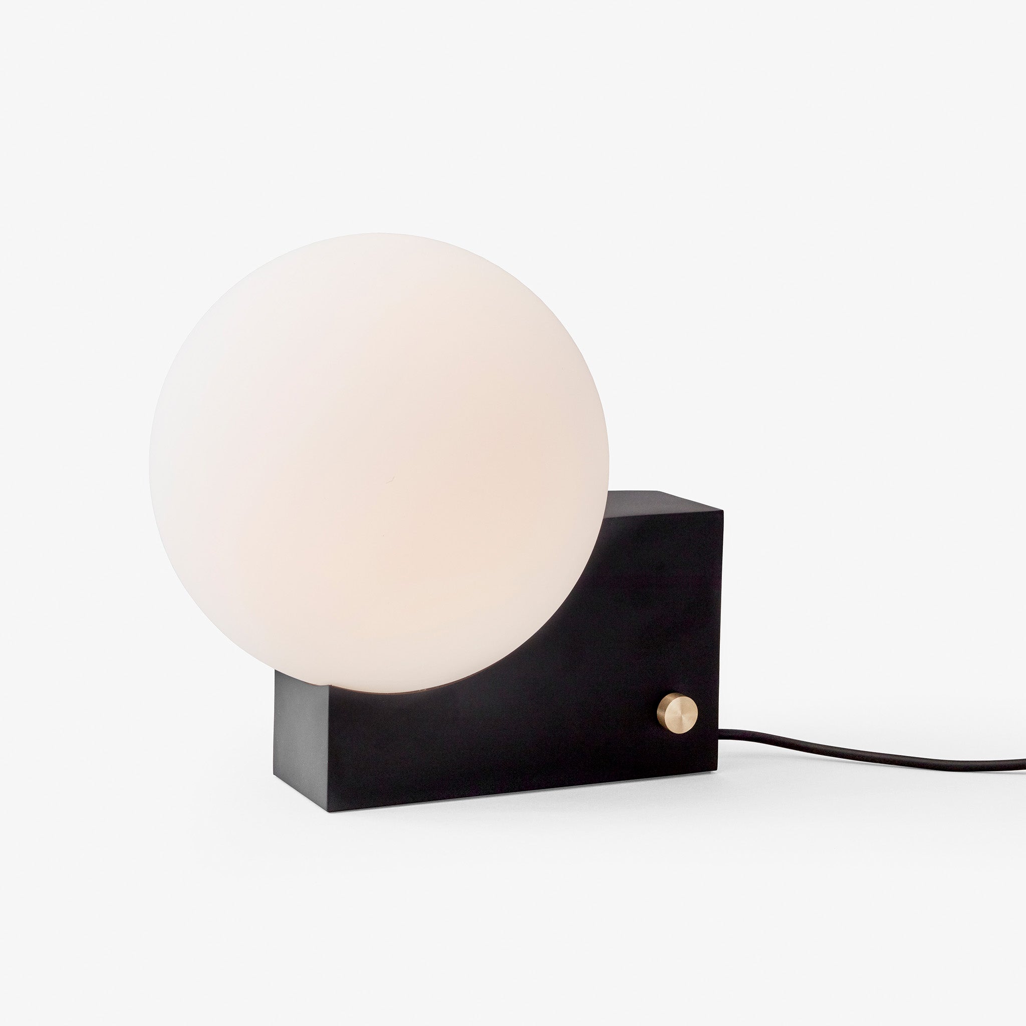 Journey SHY1 Table / Wall Lamp by &Tradition