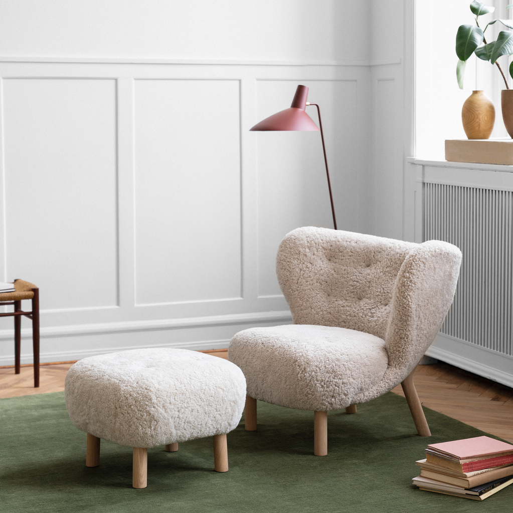 Loungers and Easy Chairs