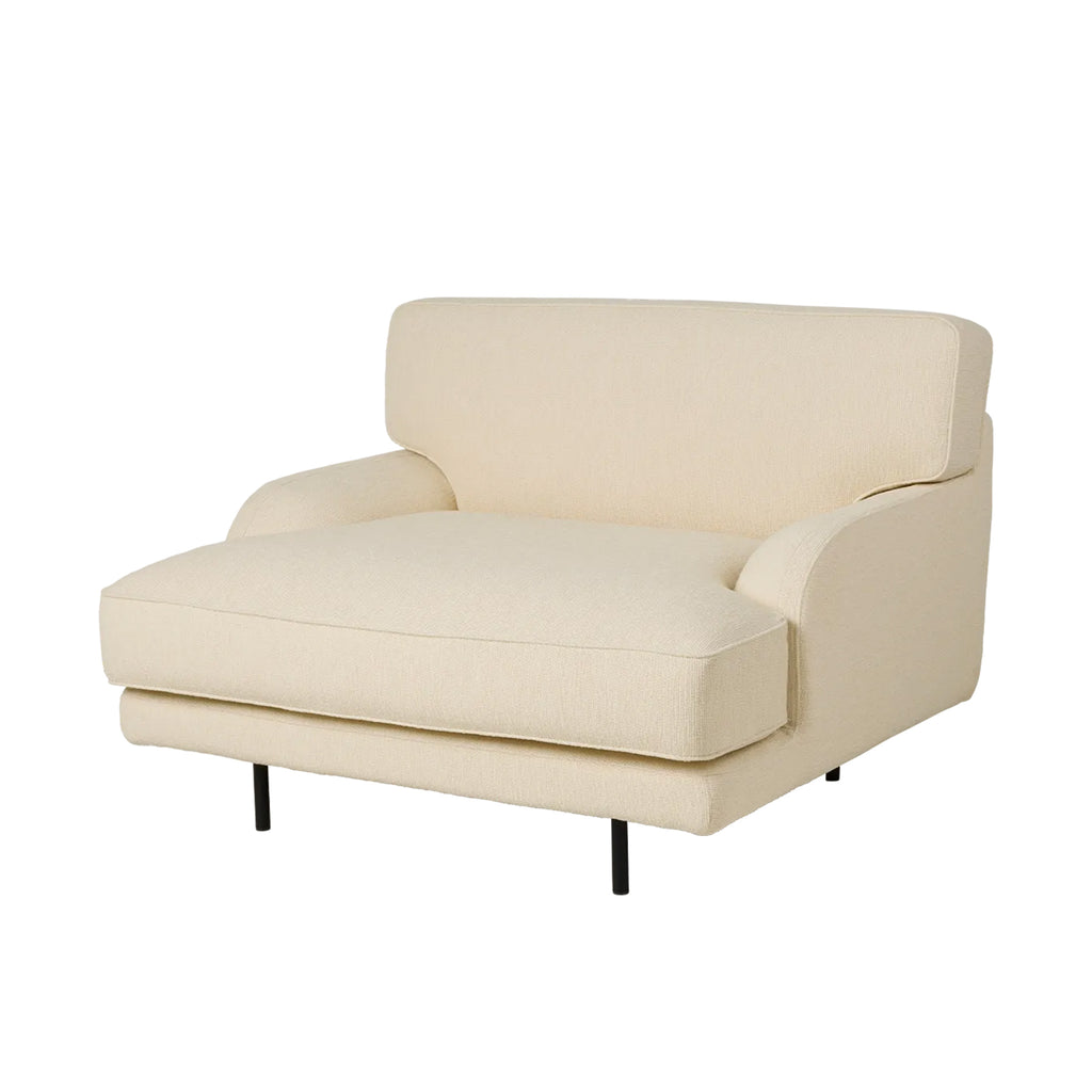 Flaneur Lounge Chair by Gubi