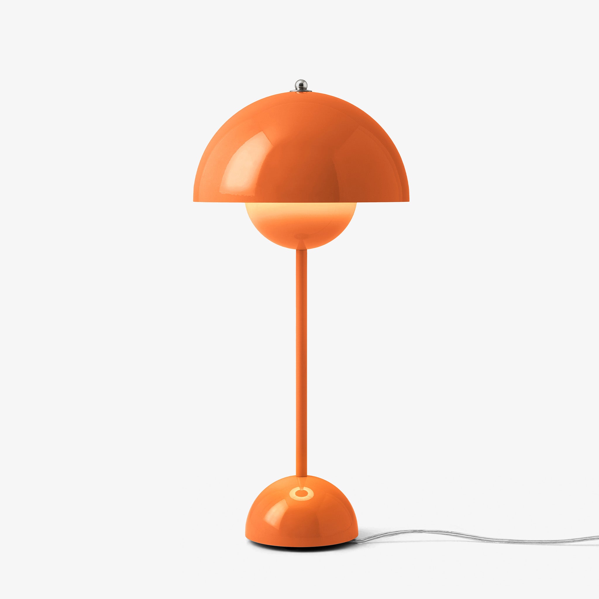 Flowerpot Table Lamp VP3 by &Tradition