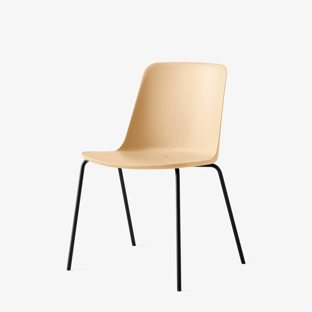 Rely Outdoor Chair HW138 by &Tradition