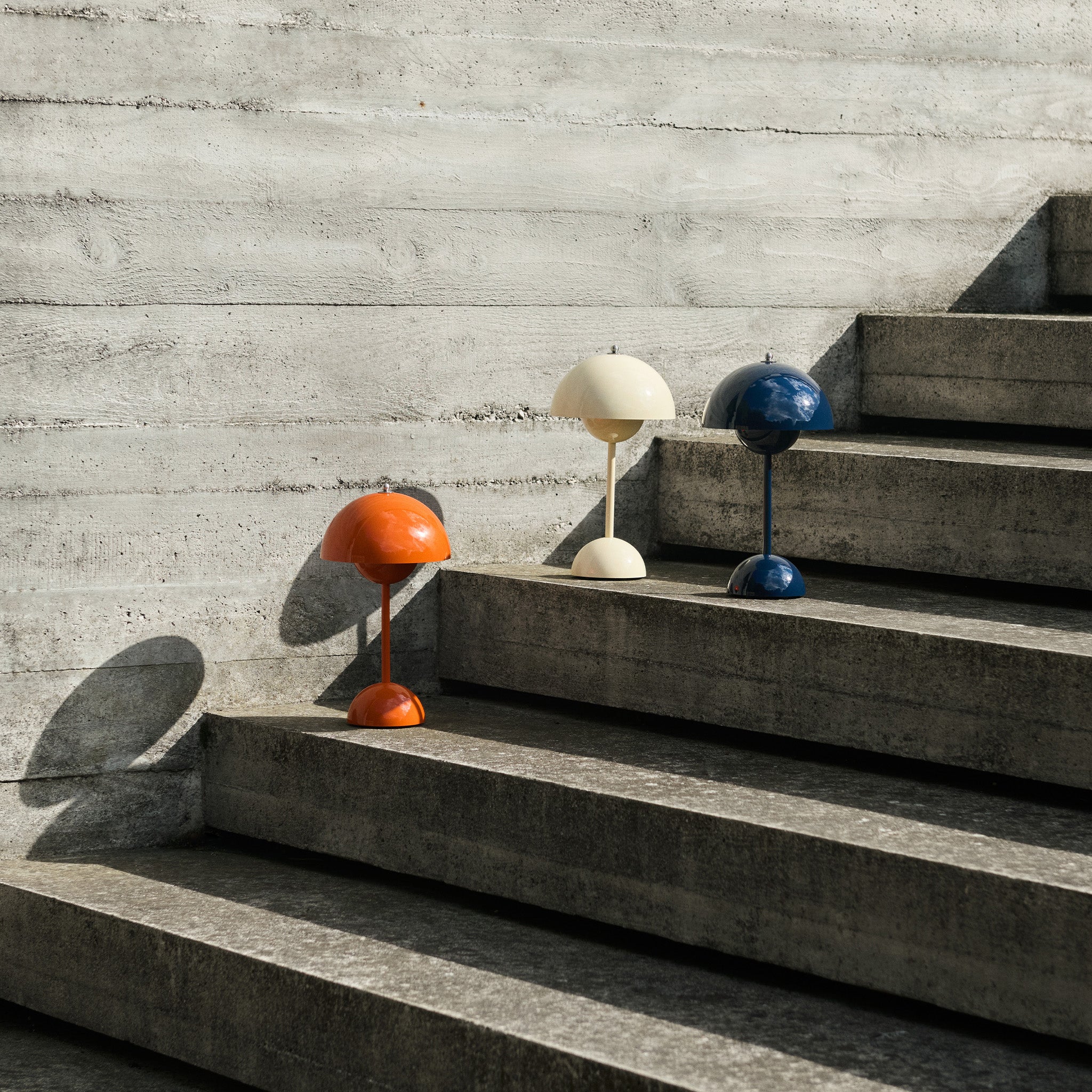 Flowerpot VP9 Portable Lamp by &Tradition — haus®