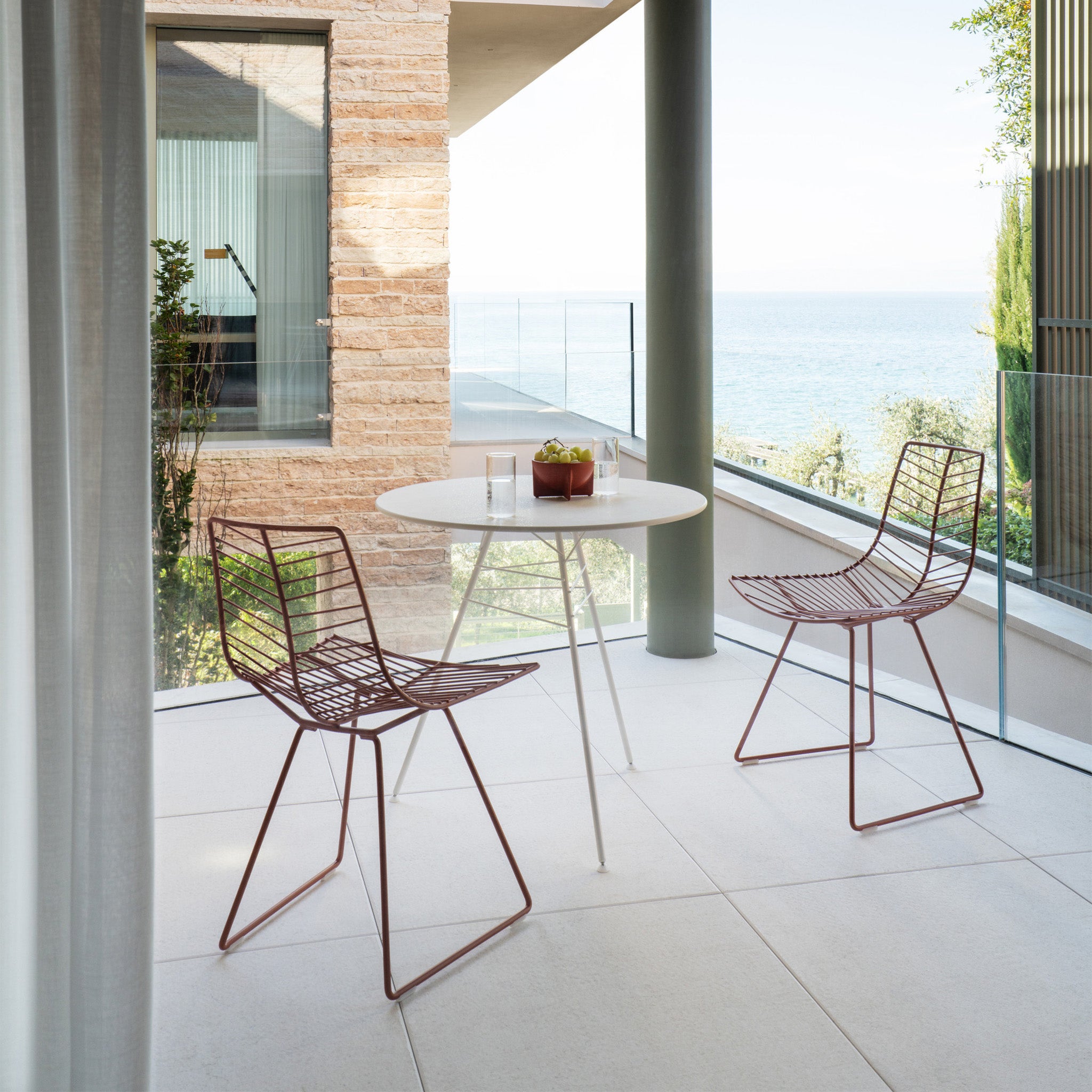 Leaf Chair by Arper — haus®