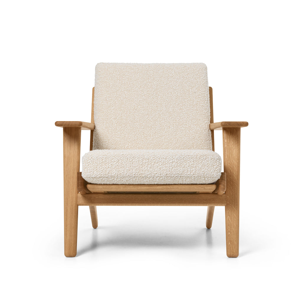 CH290 Low Lounge Chair