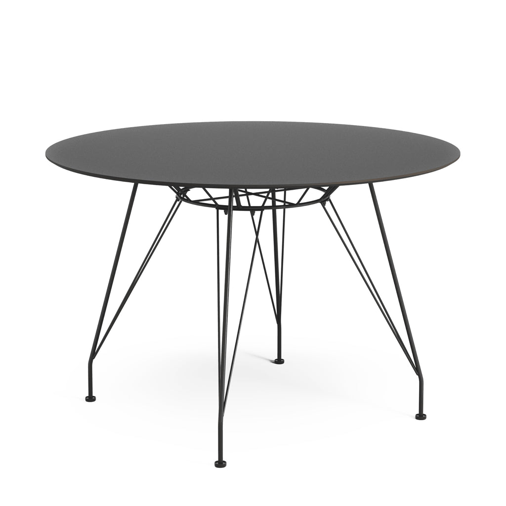 Desirée Table by Swedese