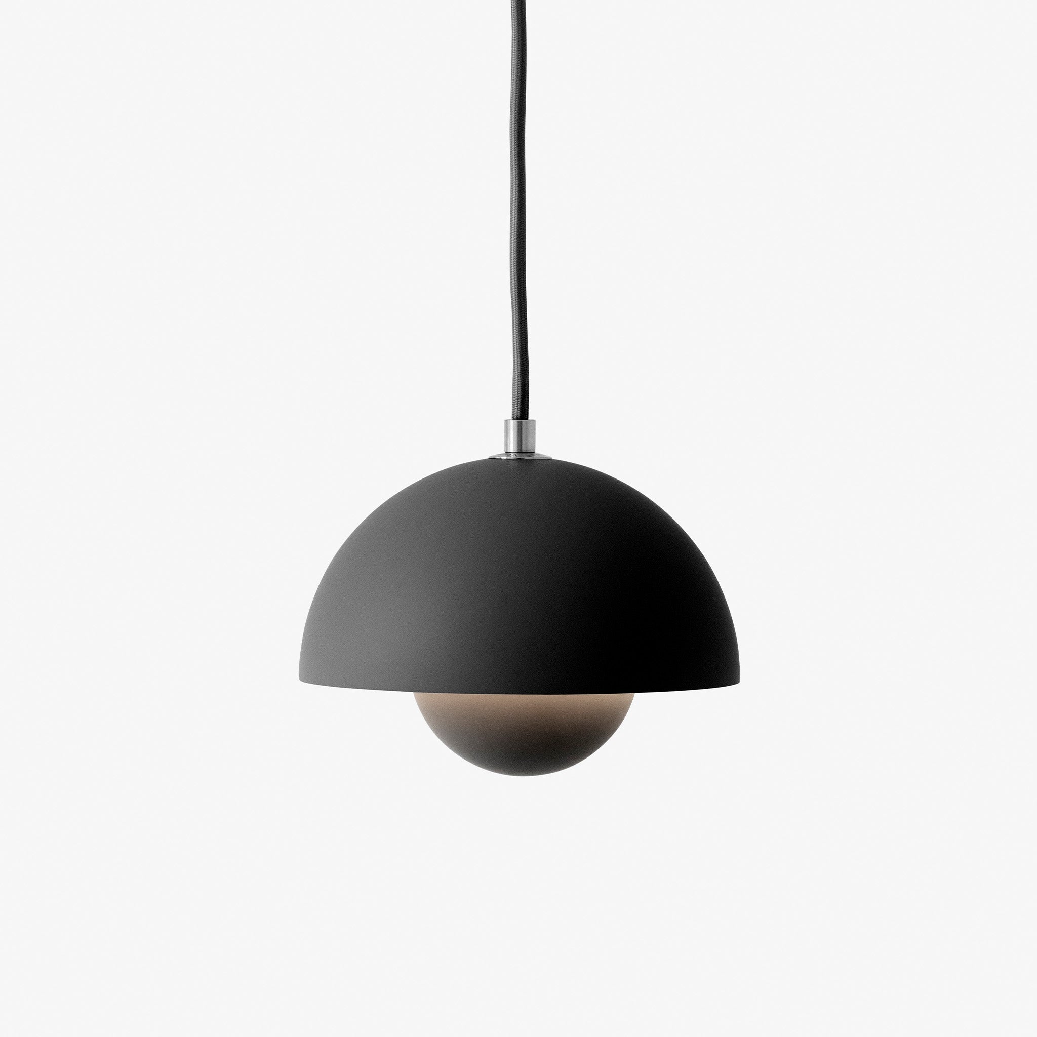 Flowerpot Pendant VP10 by &Tradition — haus®