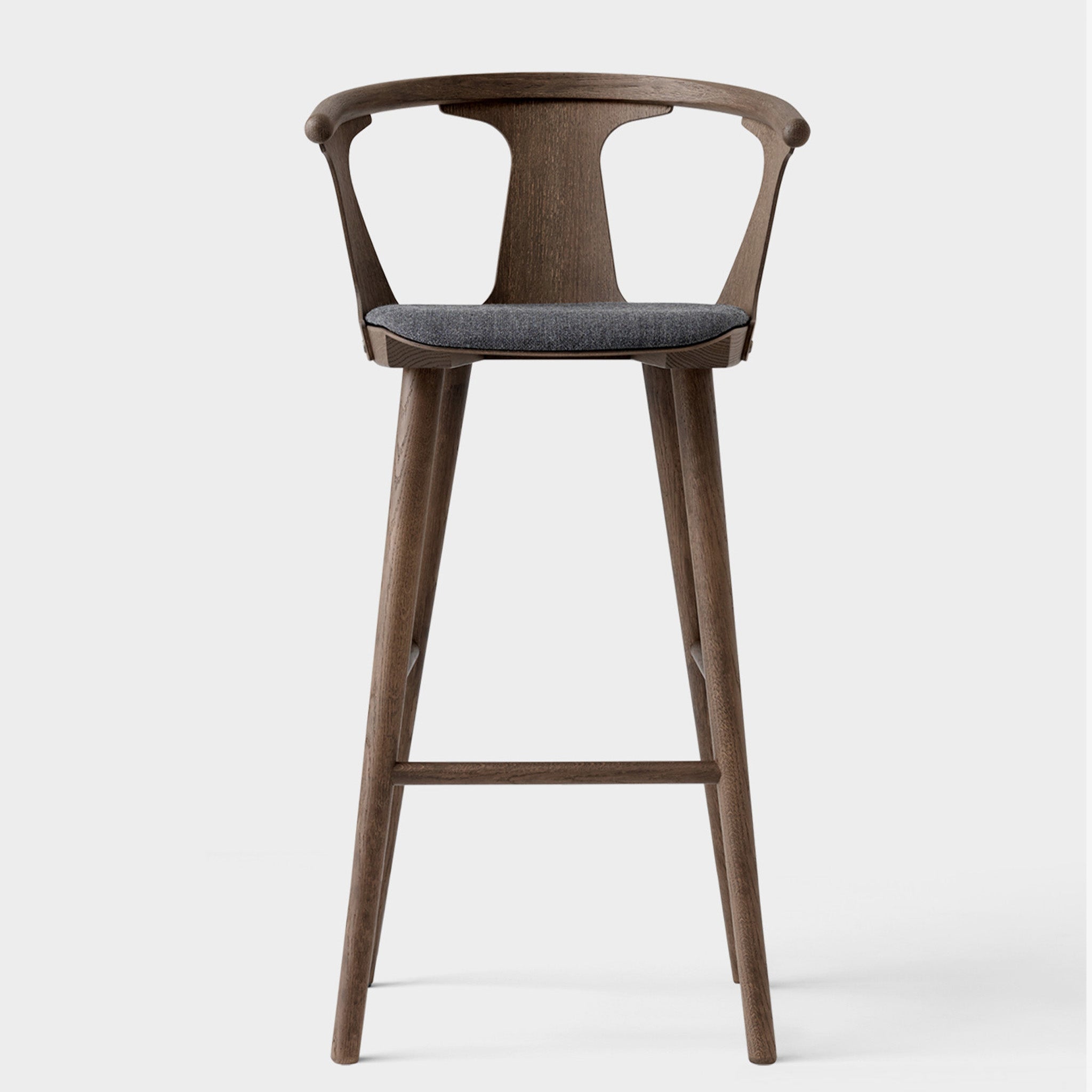 SK10 In Between Upholstered Bar Stool by &Tradition