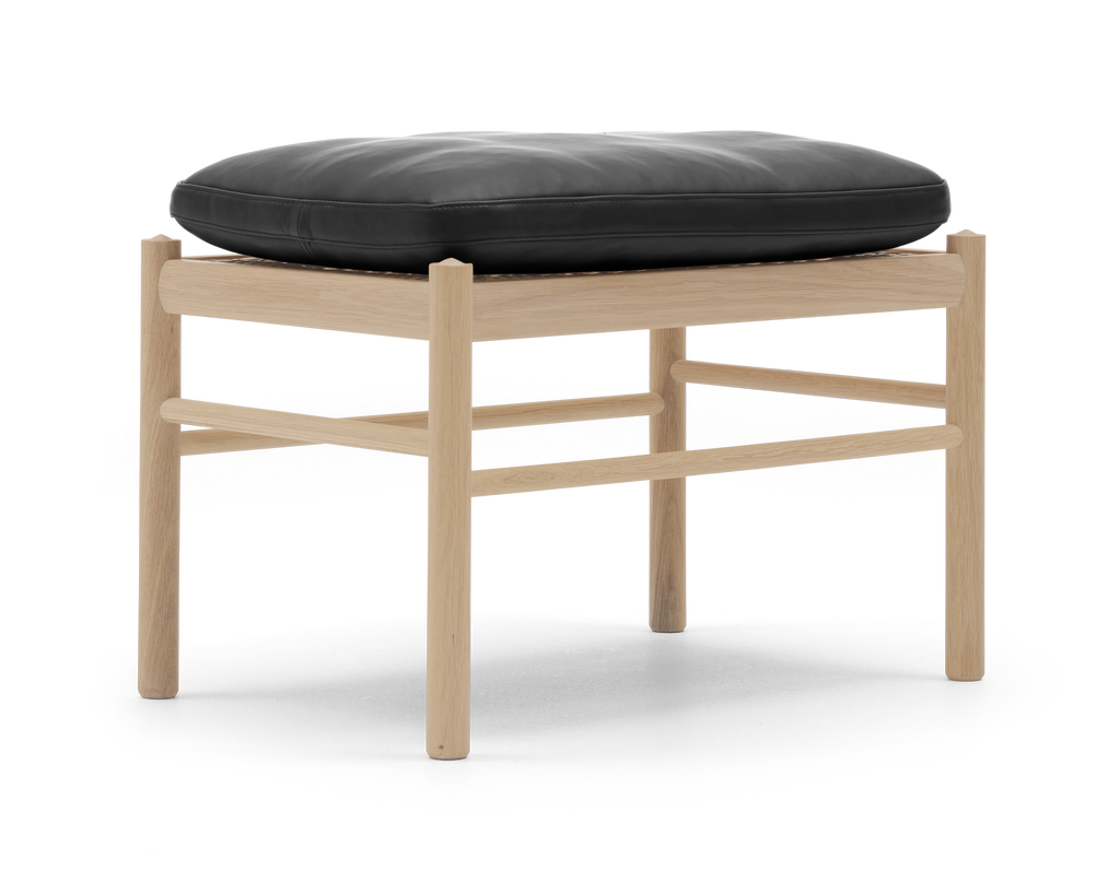 OW149F Colonial Footstool by Carl Hansen & Søn