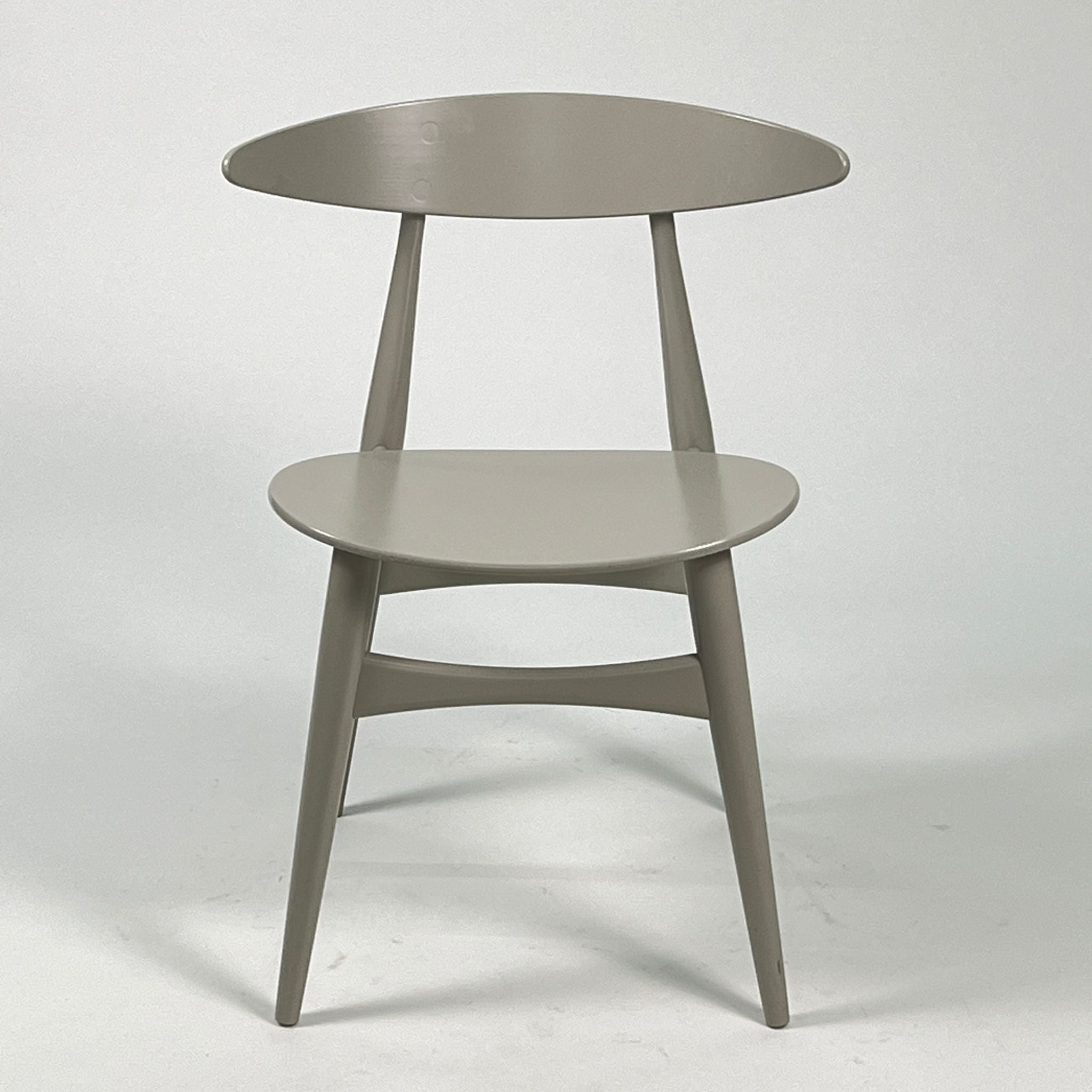Carl Hansen & Søn CH33T Dining Chair – Grey Lacquered Beech – (Clearance)