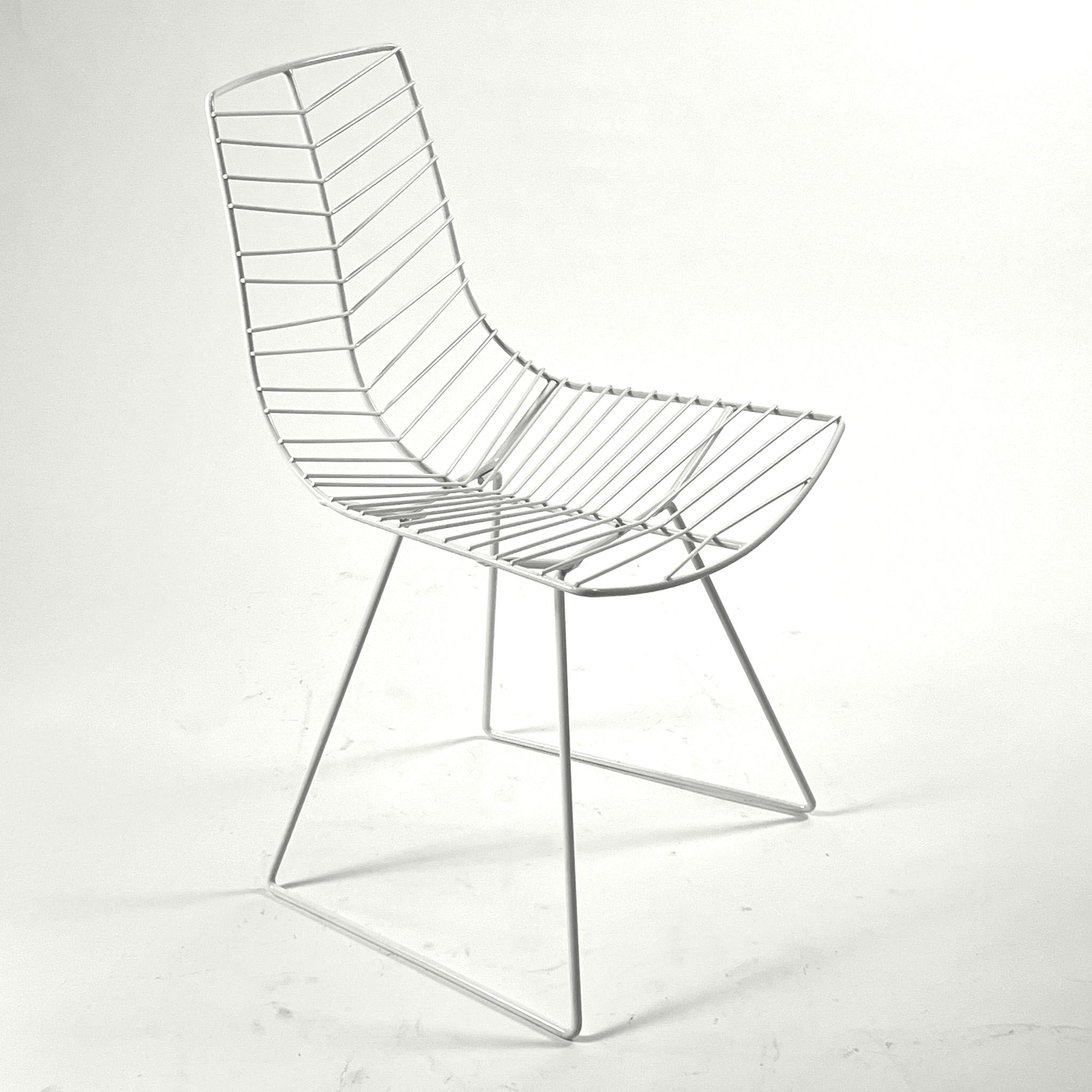 Arper Leaf Chair - White (Clearance)