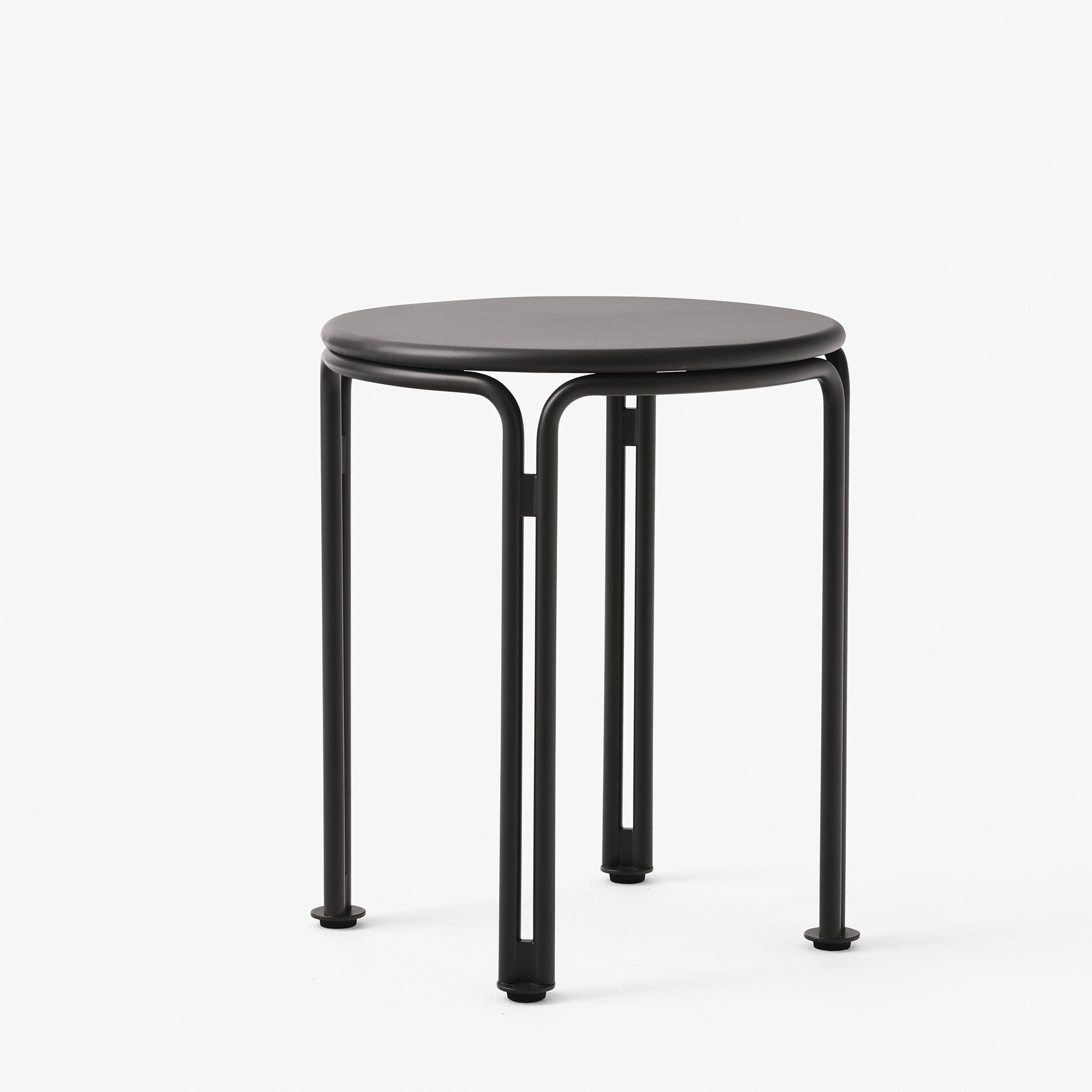 Thorvald SC102 Side Table Ø40 by Space Copenhagen