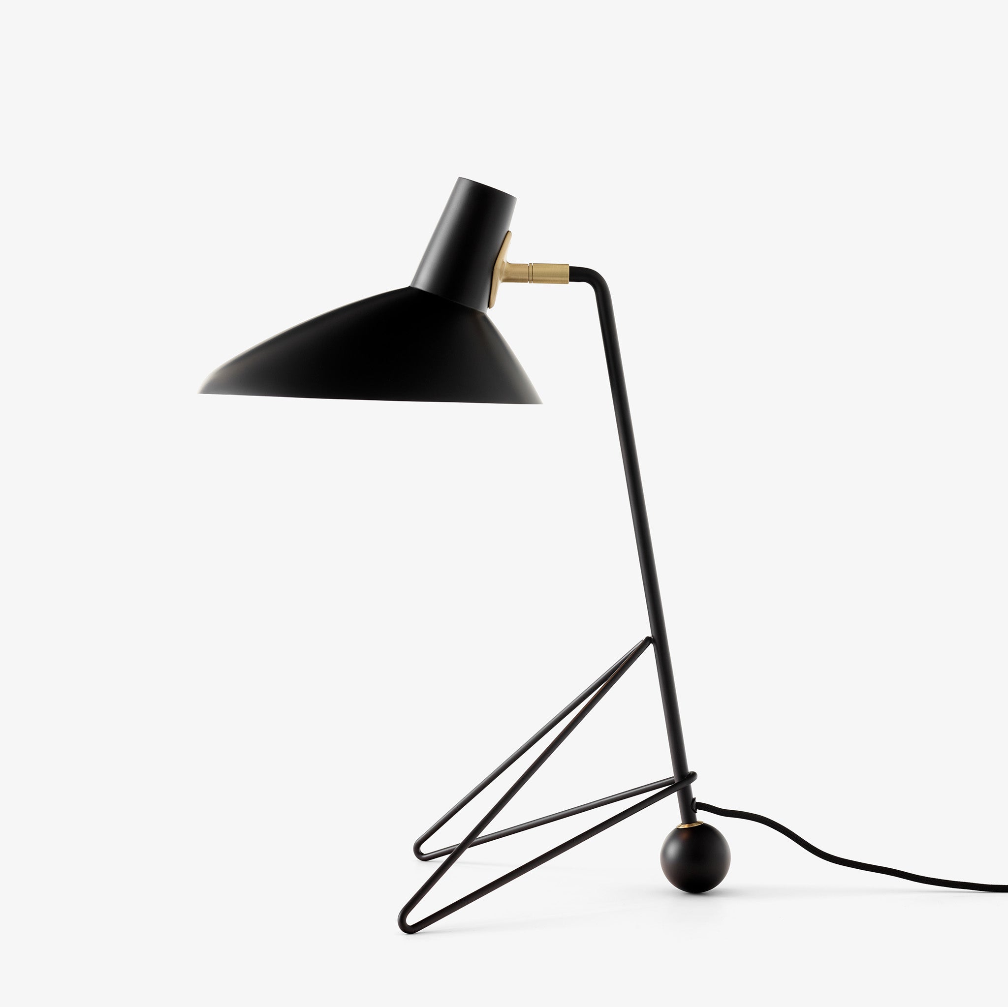 Tripod HM9 Table Lamp 2024 by Hvidt & Mølgaard