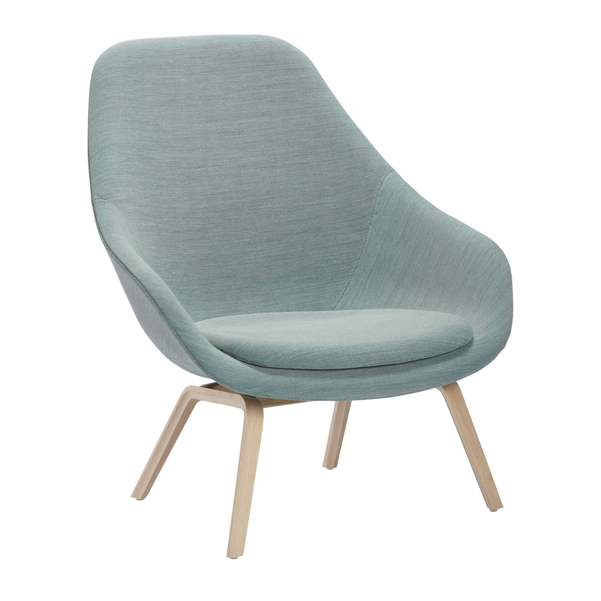 About a Lounge Chair AAL 93 by Hay