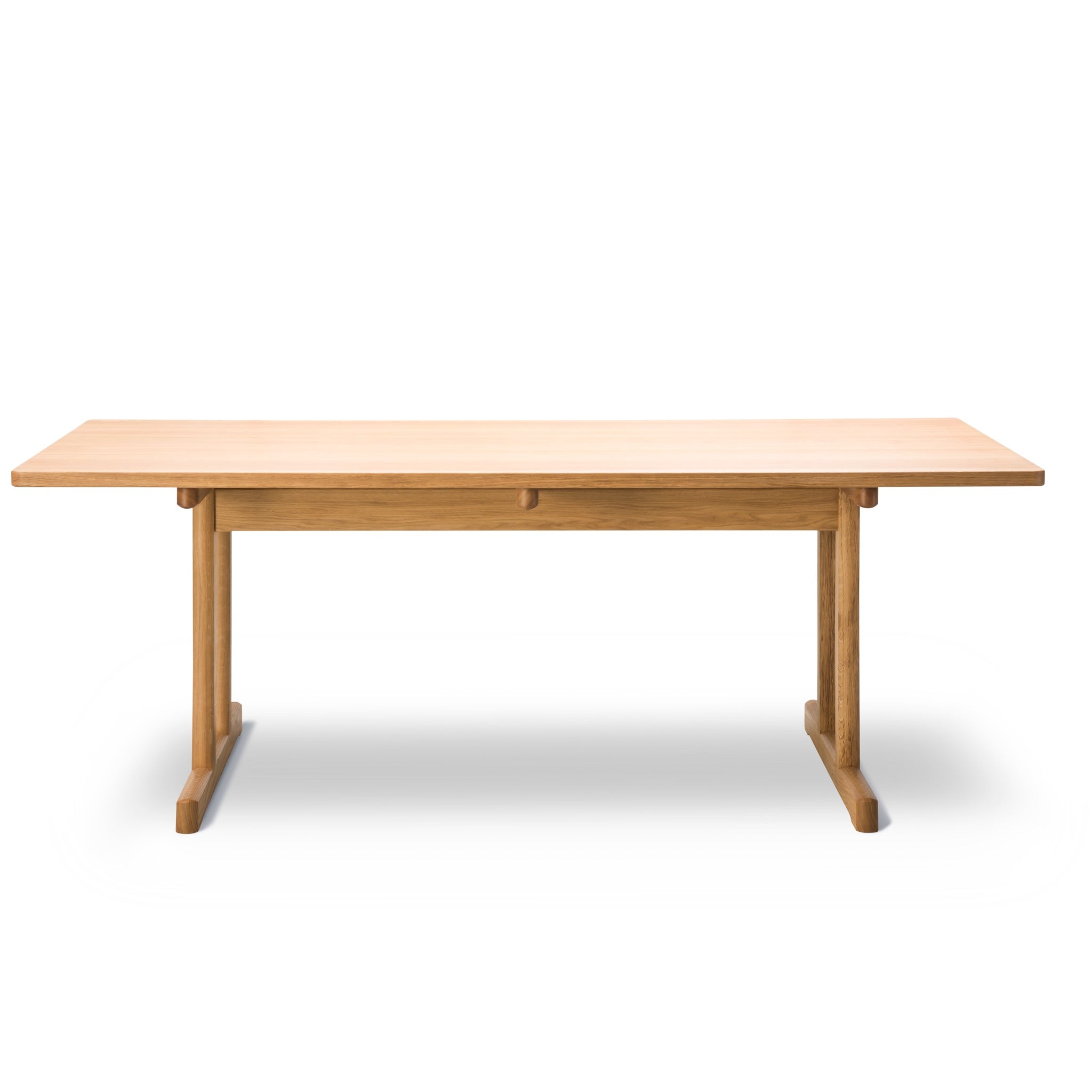 6286 Mogensen Table by Fredericia