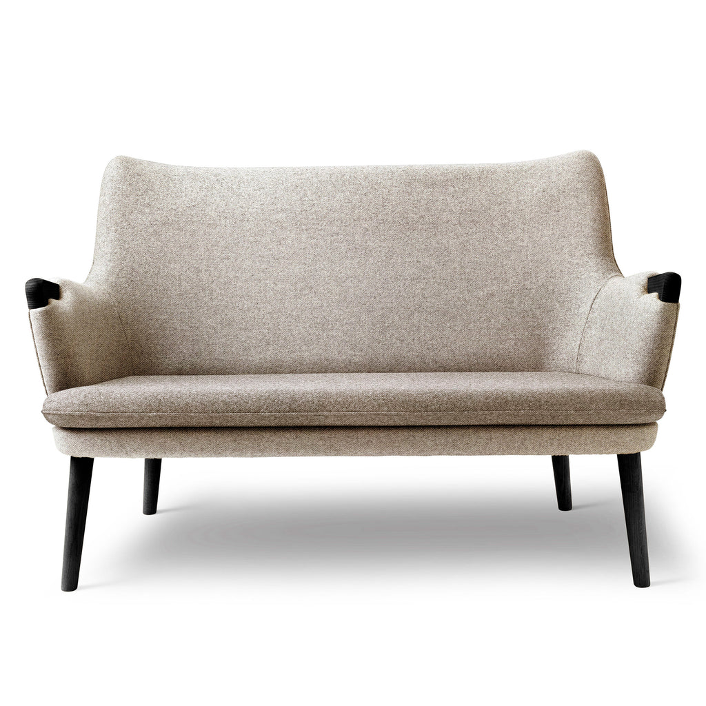CH72 Sofa by Carl Hansen & Søn