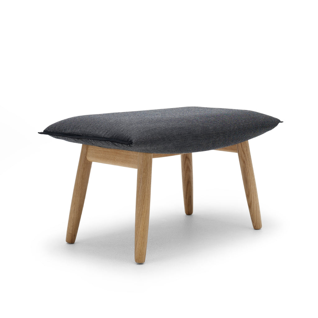 Embrace Footstool E016 by Carl Hansen & Søn