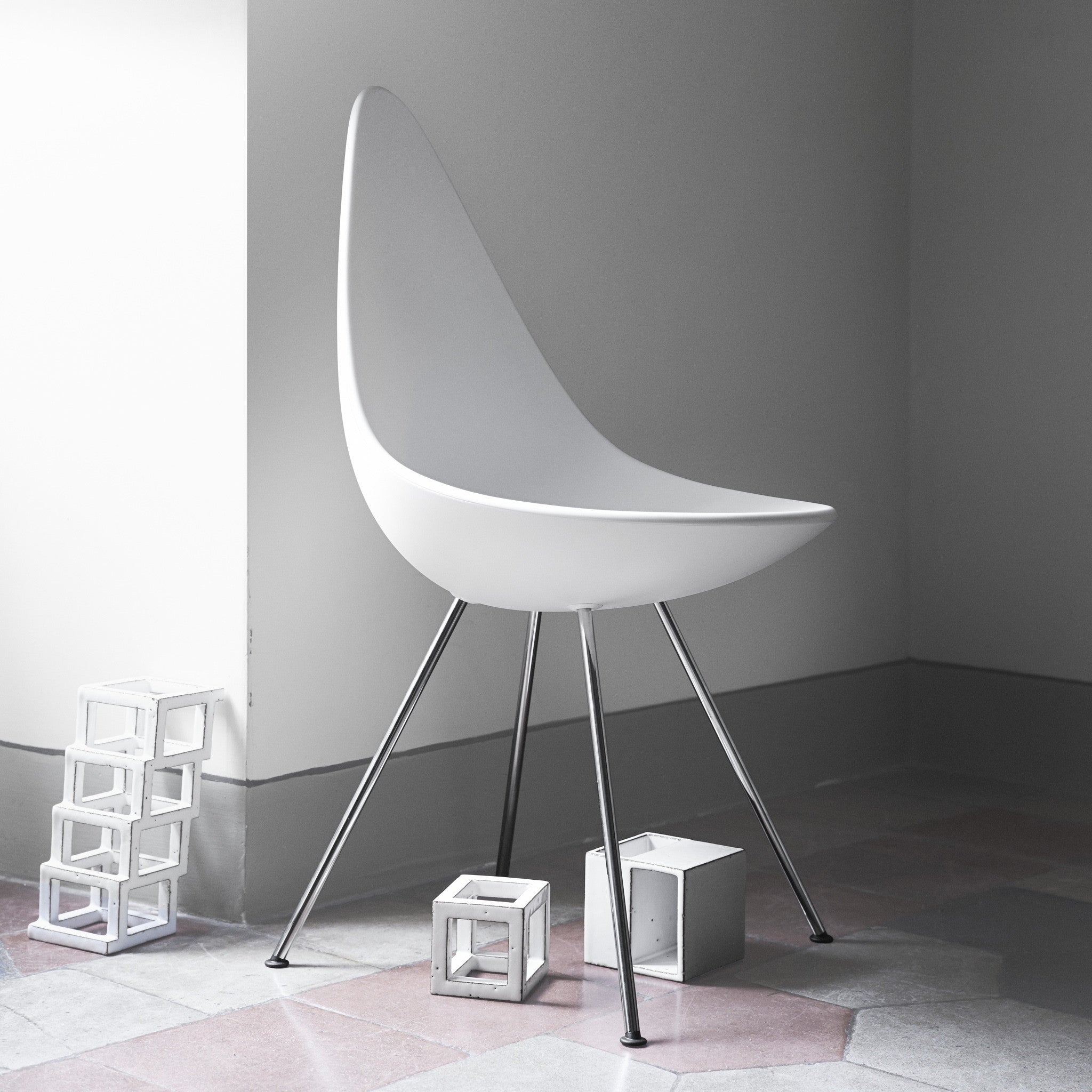 Drop Chair by Fritz Hansen