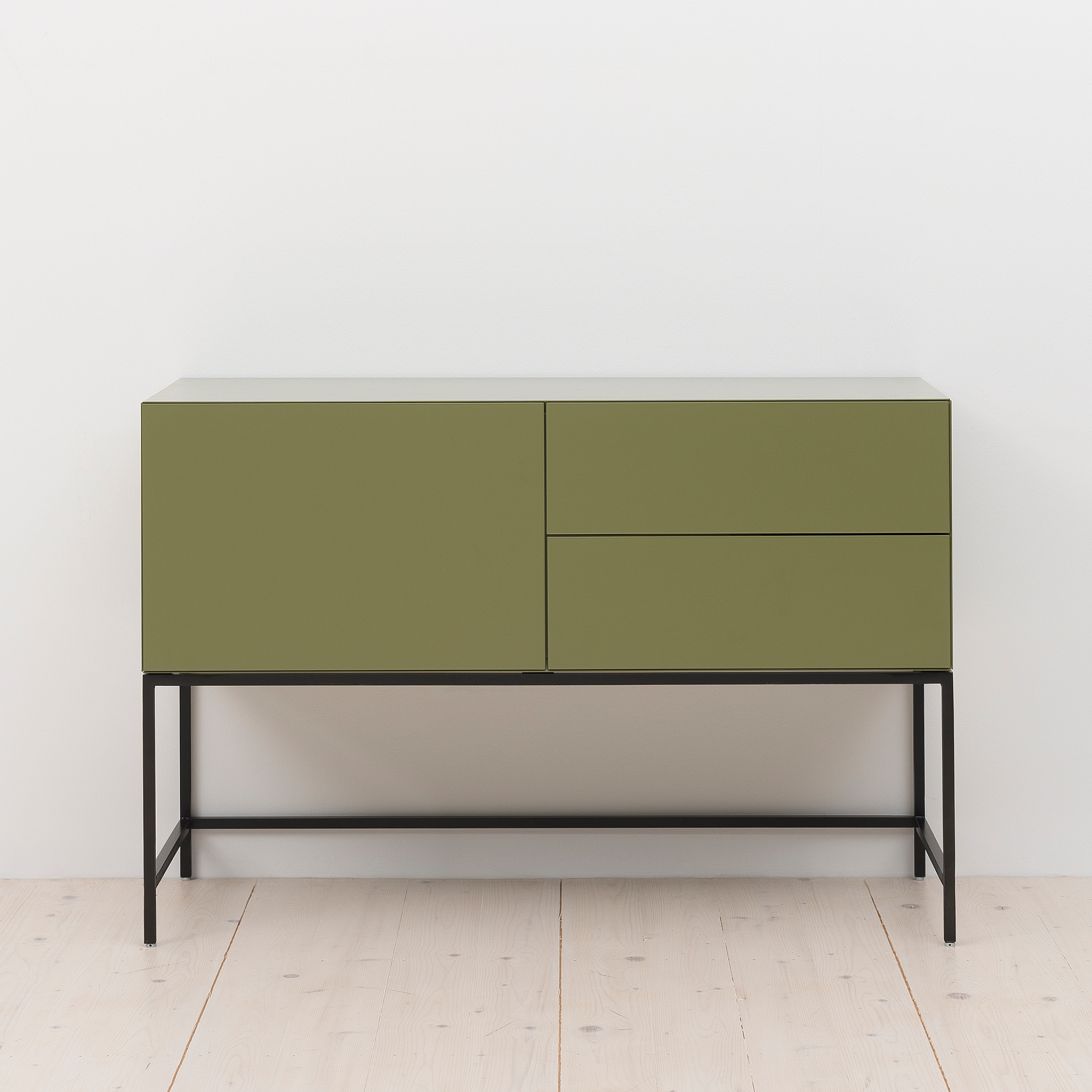 Vision Atlas Combination V709 Low Olive by Pastoe